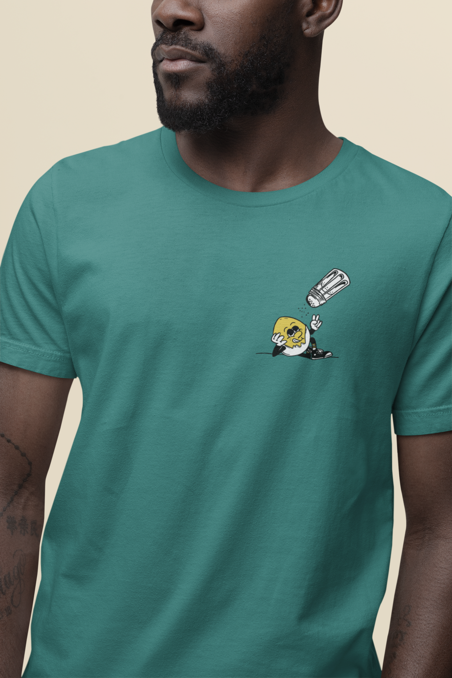 Ese Huevo Quiere Sal Short Sleeve Green Unisex Tee